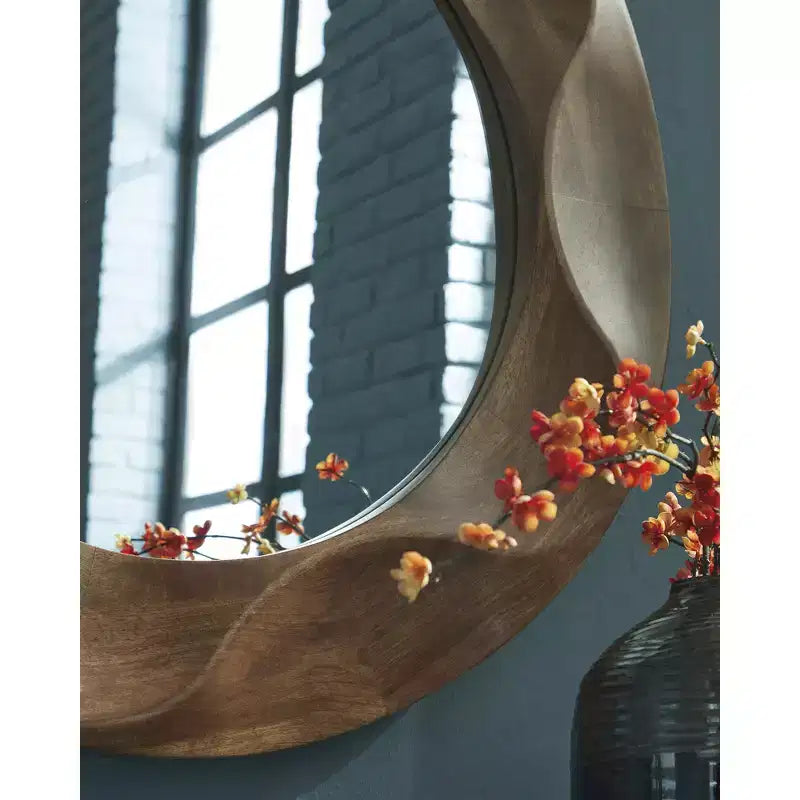 Specchio da Parete Signature Design by Aajon con Cornice a Onde Marroni