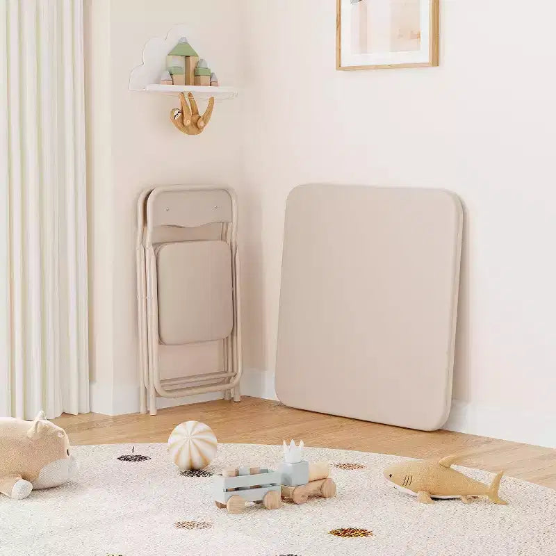 Tavolo e sedie pieghevoli per bambini - Sedute con morbidi cuscini in PU, Nessun montaggio richiesto, Compatto e portatile, Uso interno ed esterno per lettura e gioco