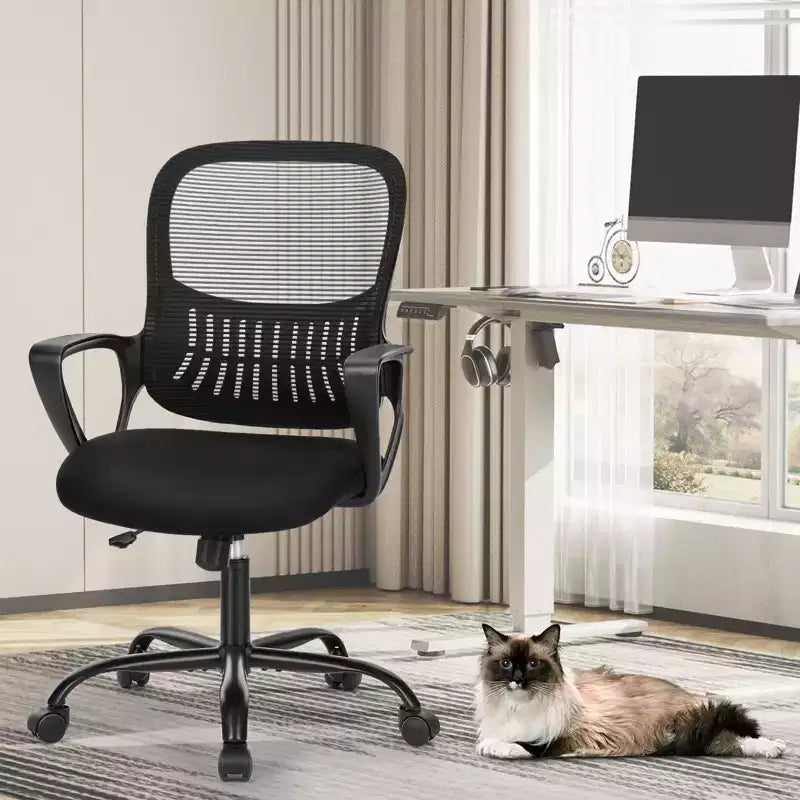 Sedia da ufficio/gaming ergonomica moderna in rete con supporto lombare e braccioli fissi